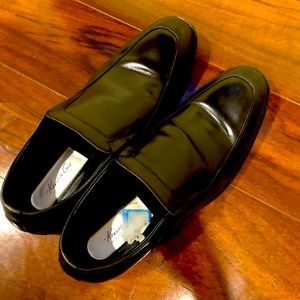 Kenneth Cole dress shoes